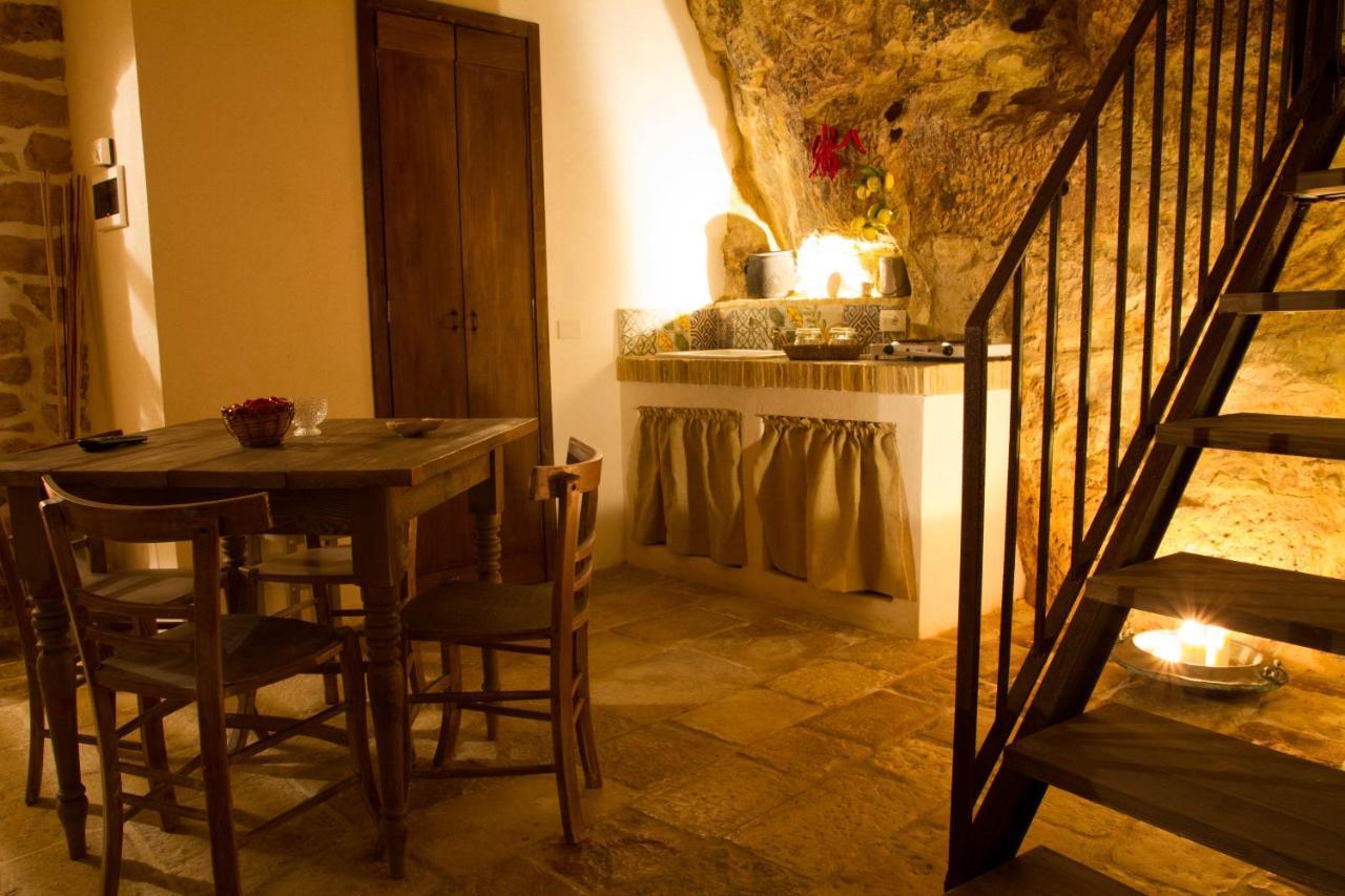Case-Grotte Degli Avi, Esperienza Abitativa In Grotta Modica Dış mekan fotoğraf