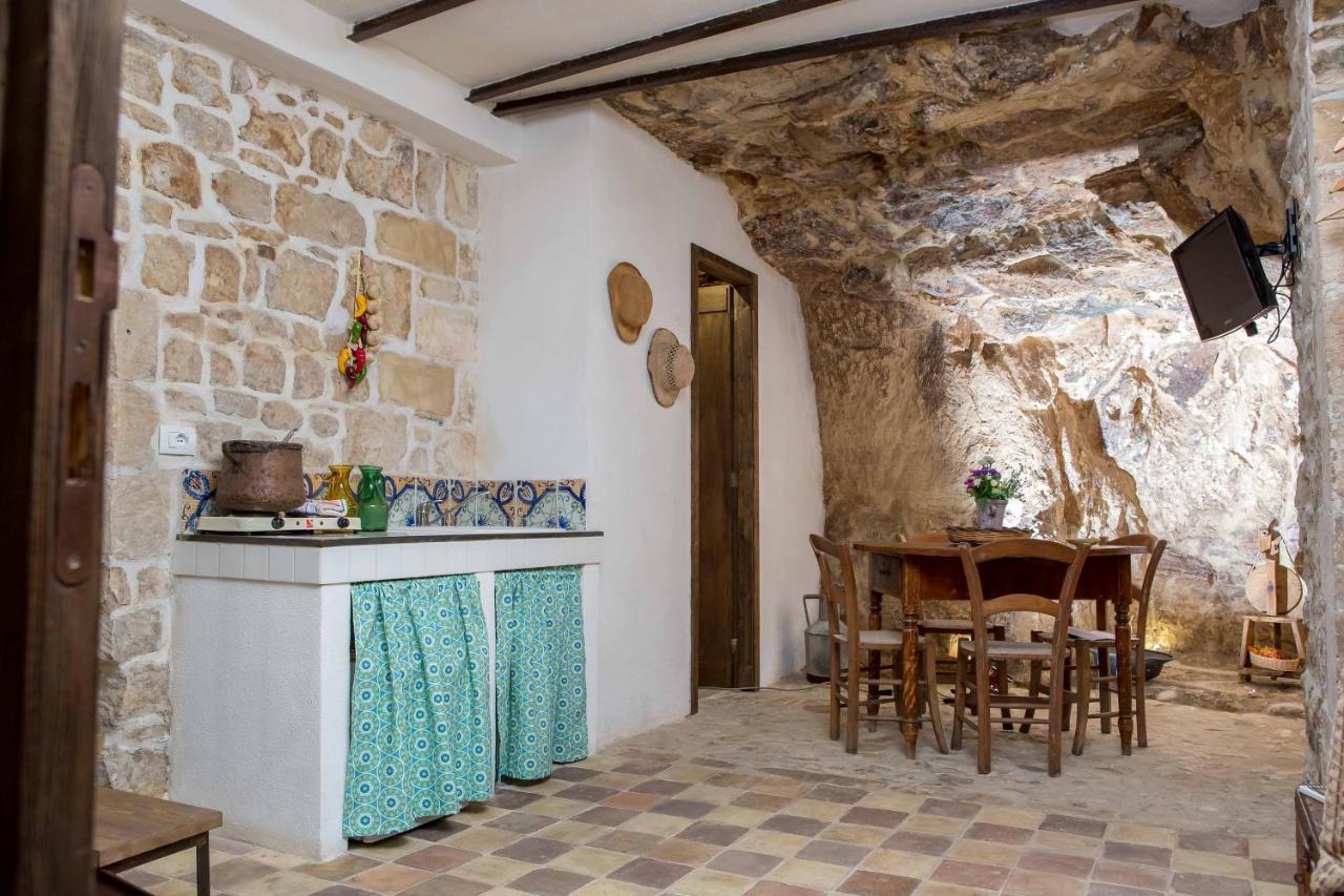 Case-Grotte Degli Avi, Esperienza Abitativa In Grotta Modica Dış mekan fotoğraf